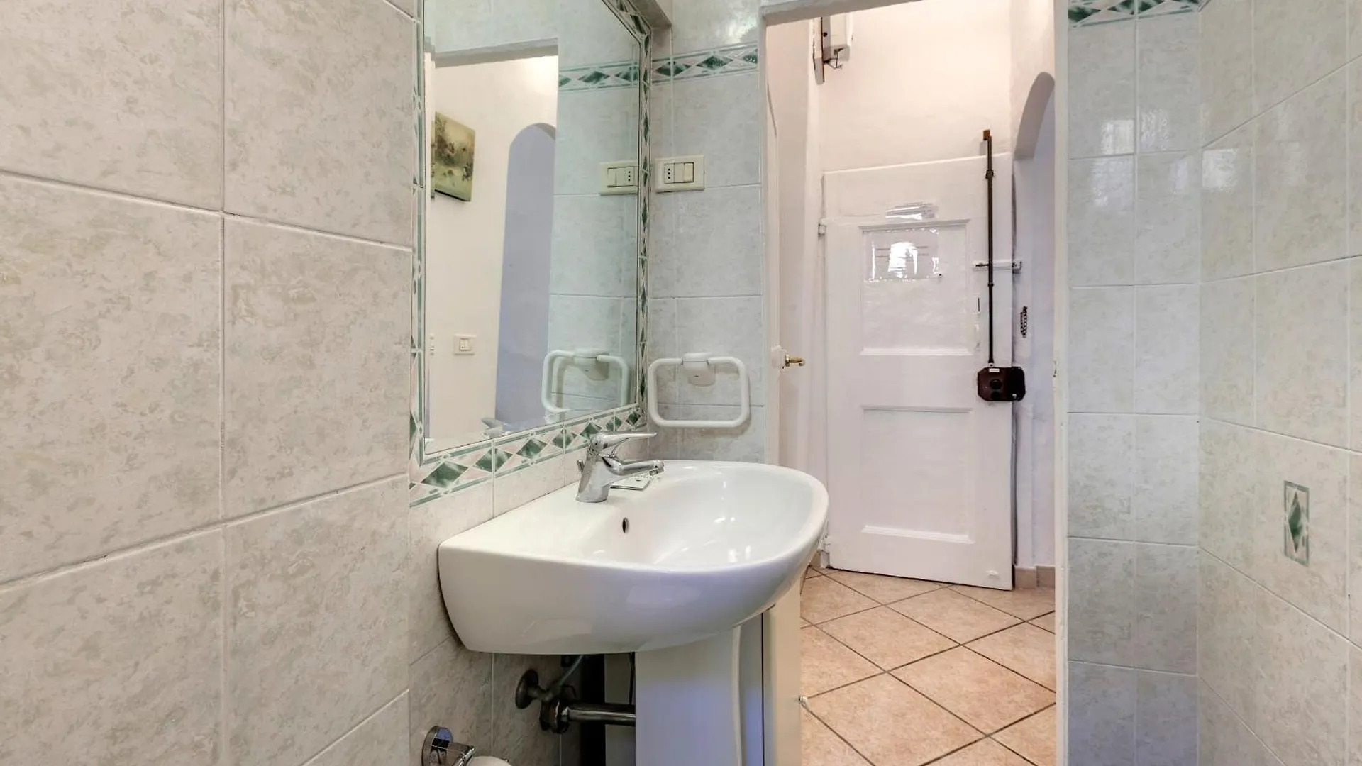 Sapiti 2 P Apartment Florence